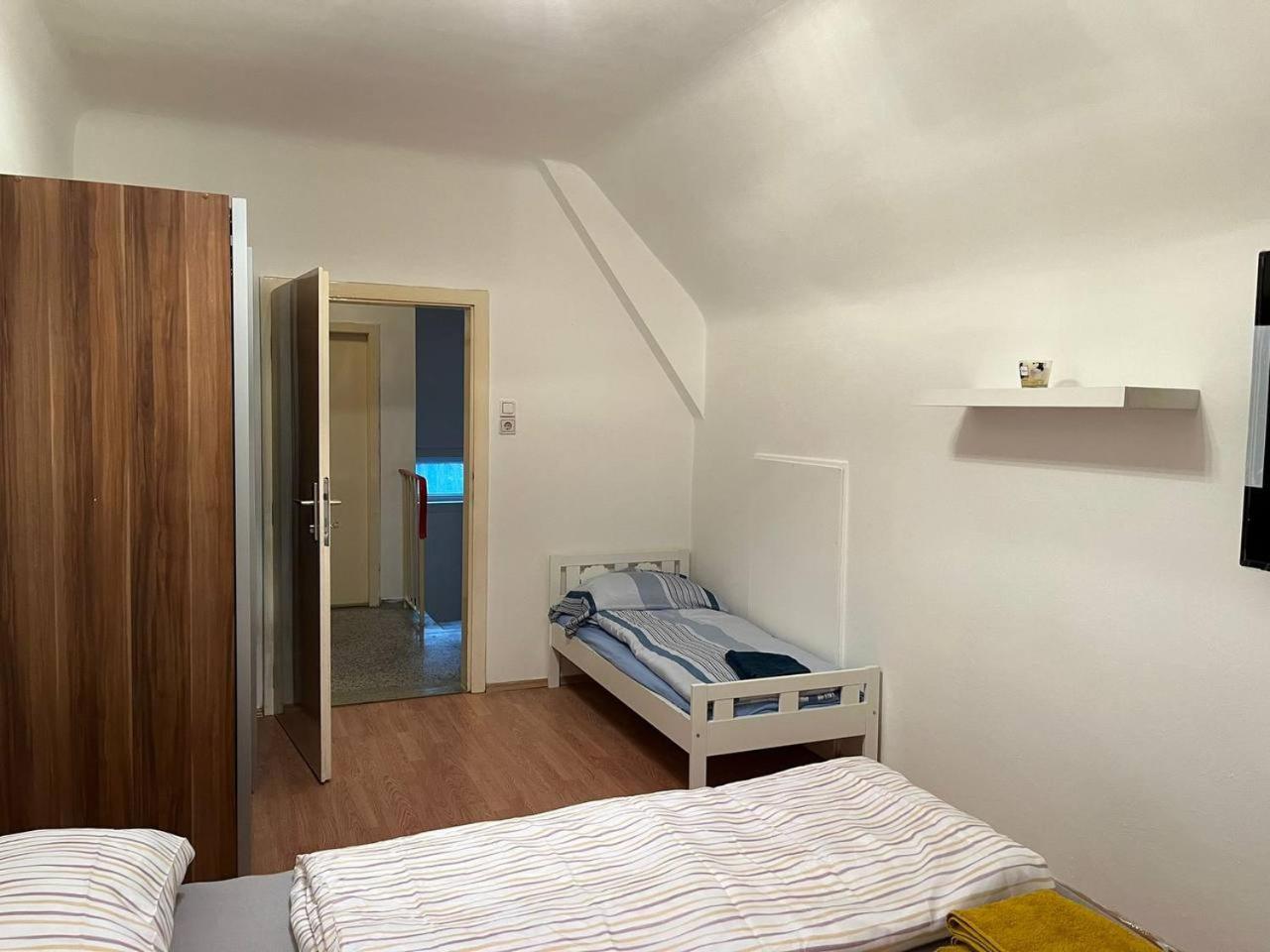 Cozy Rooms In An Elegant House فيينا المظهر الخارجي الصورة